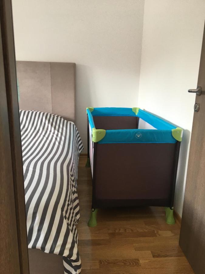 Cool Apartments With Free Parking Cacak Exterior photo